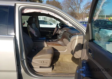 2015 Chevrolet Tahoe Lt z USA, uszkodzony, nr VIN 1GNSKBKC1FR264815